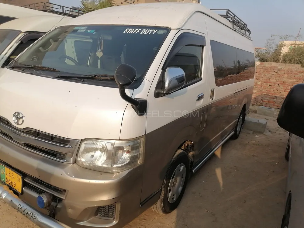 Toyota Hiace 2013 for Sale in Lahore Image-1