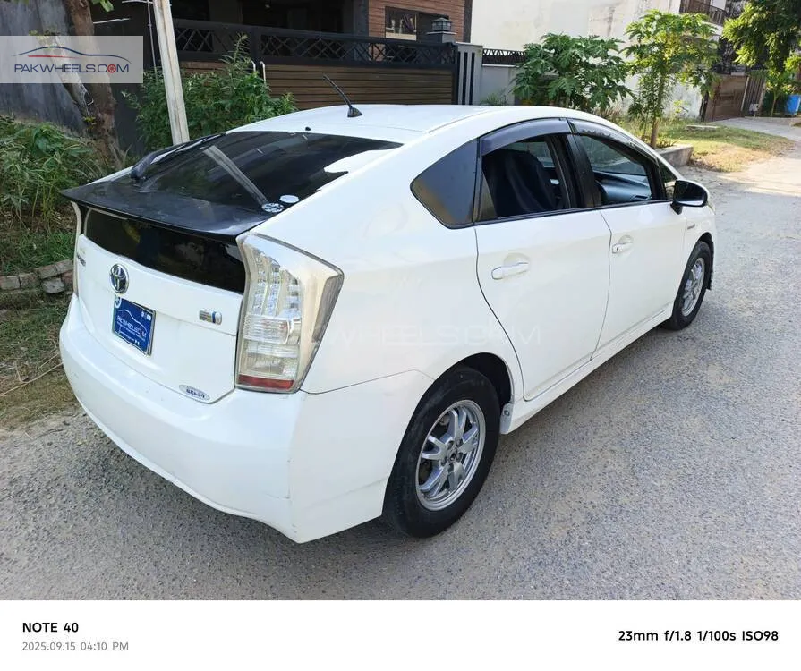 Toyota Prius 2011 for Sale in Islamabad Toyota Prius 2011 for Sale in Islamabad Image-4