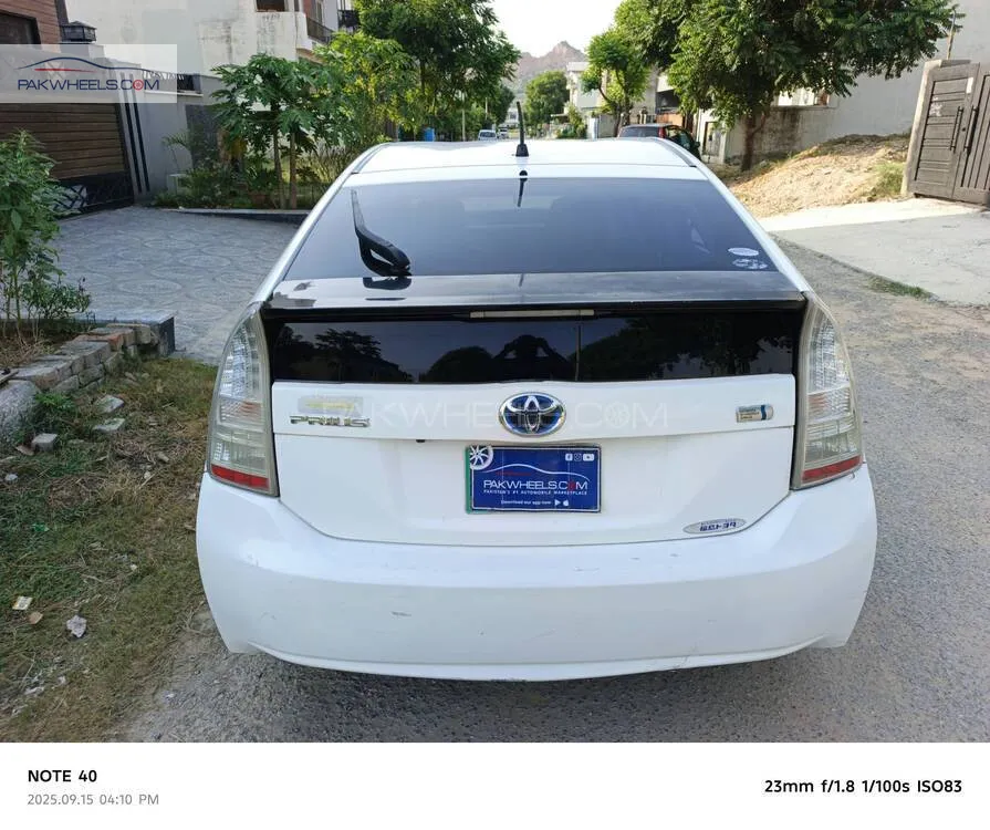 Toyota Prius 2011 for Sale in Islamabad Toyota Prius 2011 for Sale in Islamabad Image-6