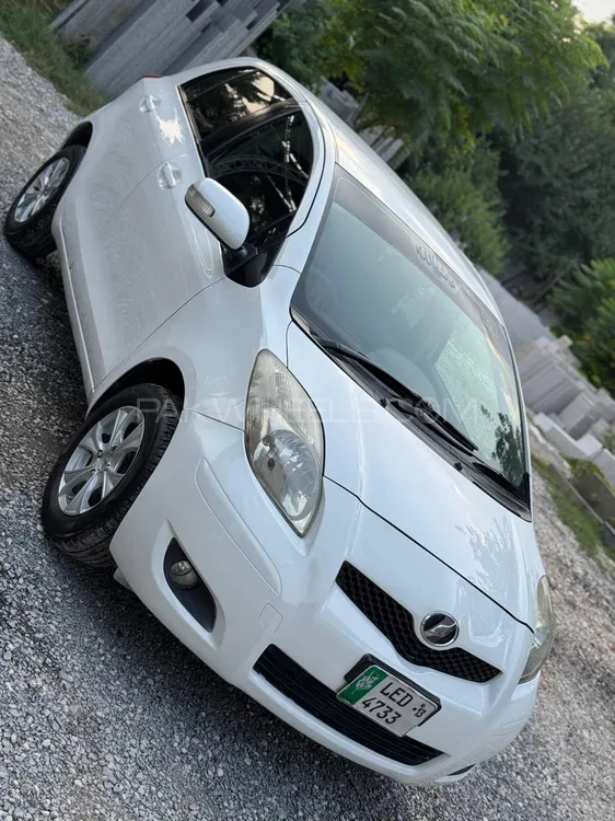 Toyota Vitz 2009 for Sale in Peshawar Image-1