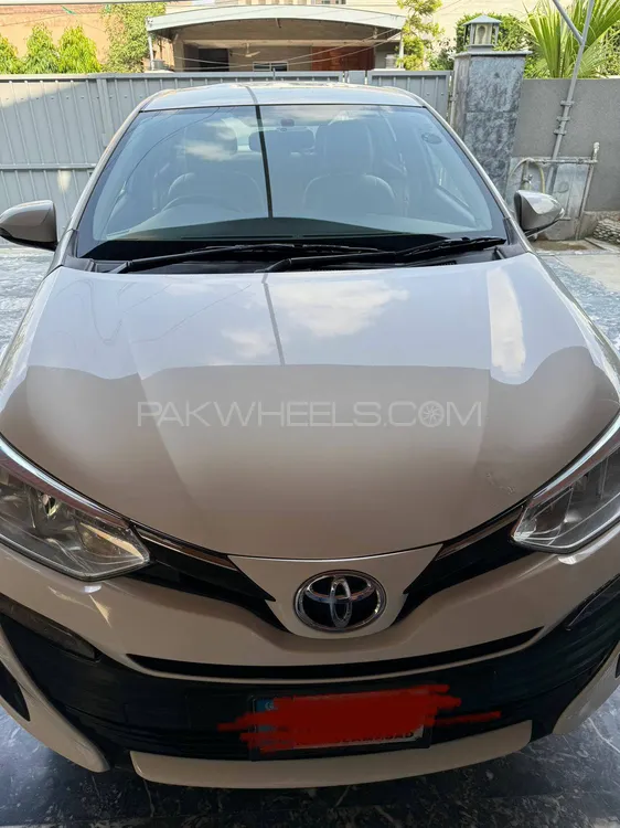 Toyota Yaris Sedan 2020 for Sale in Lahore Image-1