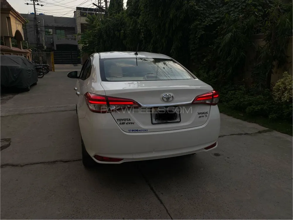 Toyota Yaris Sedan 2022 for Sale in Lahore Image-1