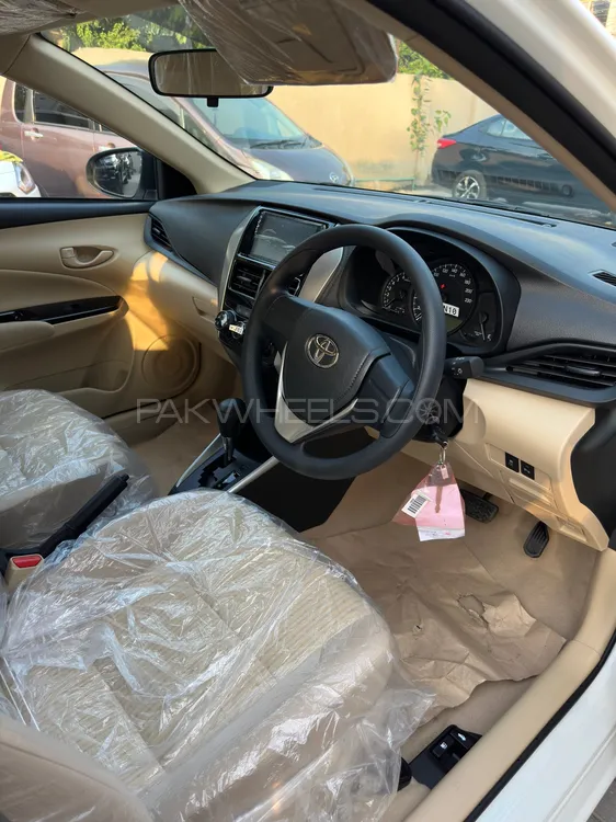 Toyota Yaris Sedan 2025 for Sale in Lahore Toyota Yaris Sedan 2025 for Sale in Lahore Image-4