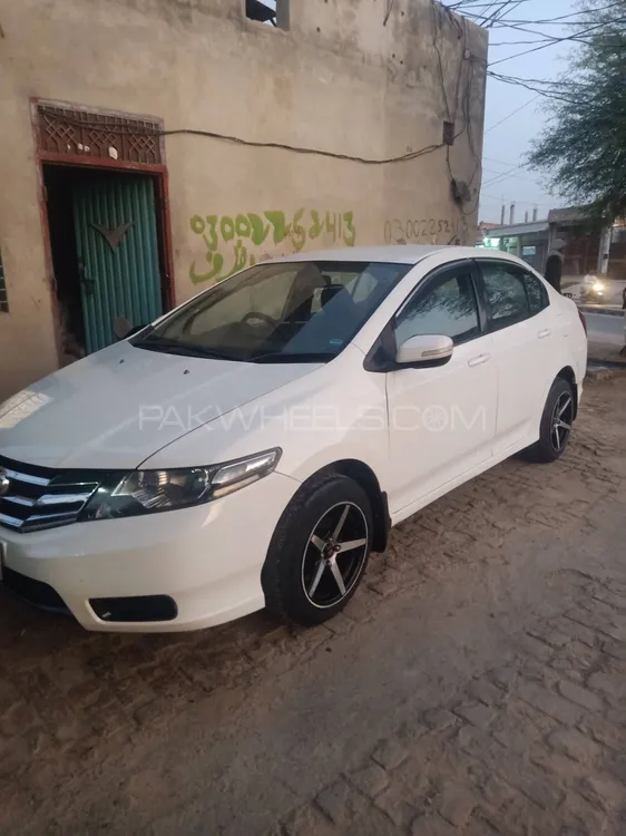 Honda City 2015 for Sale in Chishtian Image-1