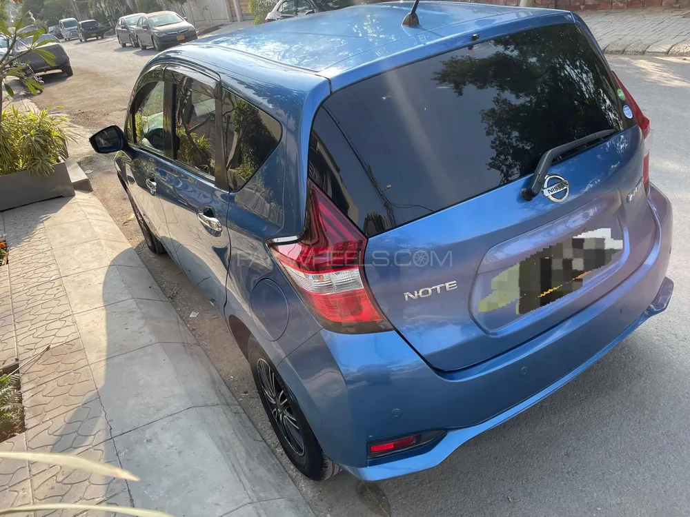 Nissan Note 2018 for Sale in Karachi Image-1