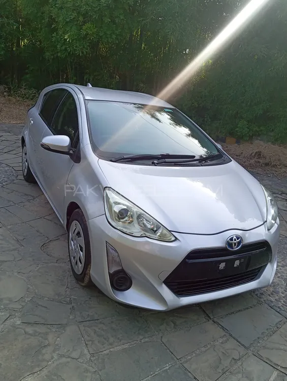 ٹویوٹا اکوا 2016 for Sale in اسلام آباد Image-1