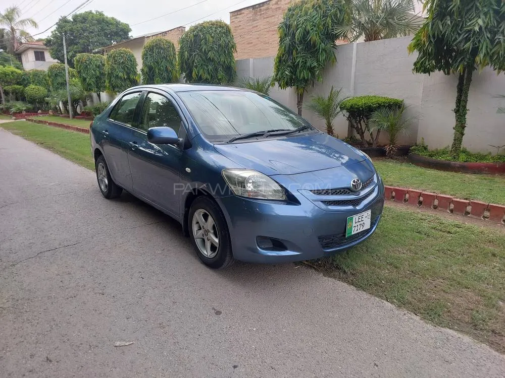 Toyota Belta 2012 for Sale in Lahore Image-1