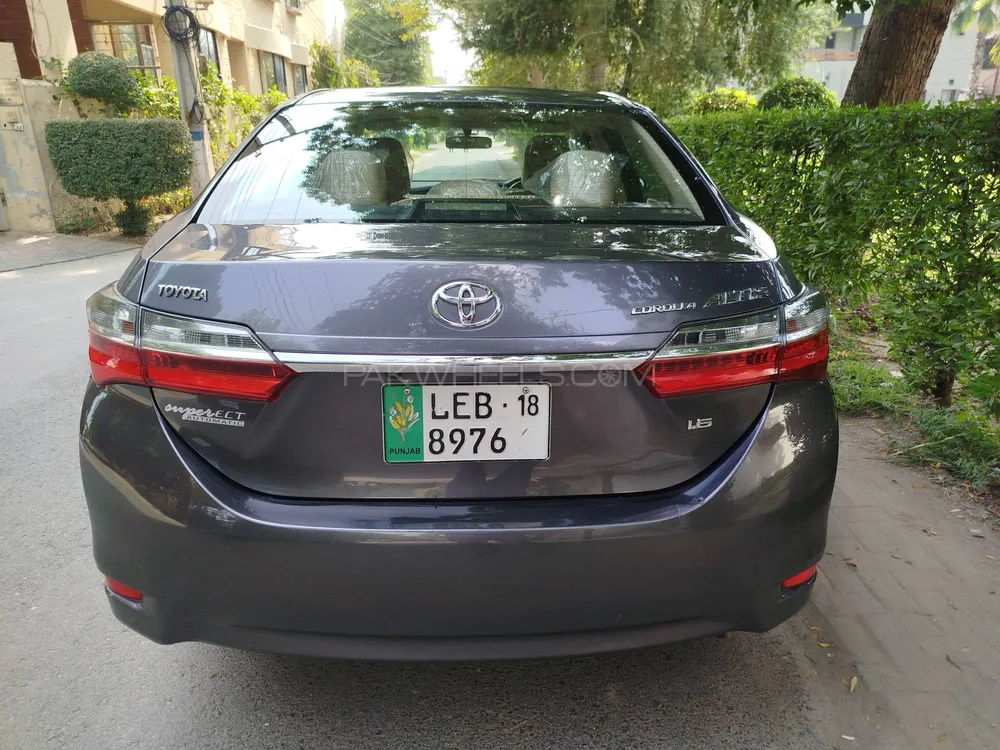 Toyota Corolla 2018 for Sale in Lahore Image-1