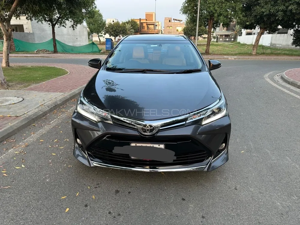 Toyota Corolla 2020 for Sale in Lahore Image-1