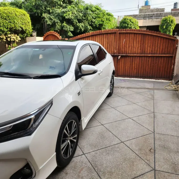 Toyota Corolla 2021 for Sale in Lahore Image-1