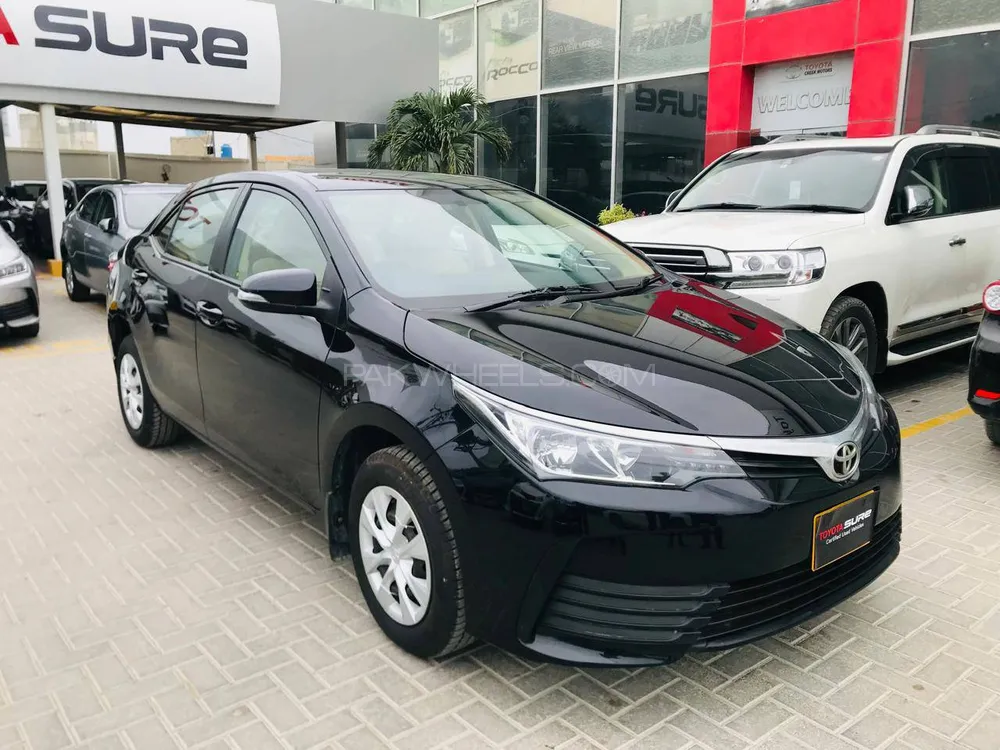 Toyota Corolla 2018 for Sale in Karachi Image-1