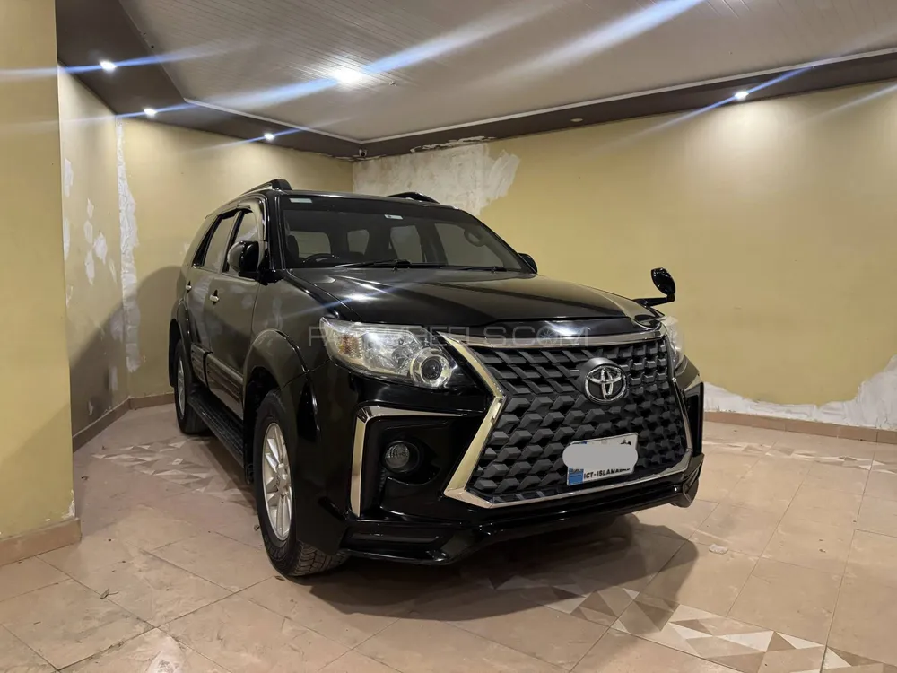 Toyota Fortuner 2015 for Sale in Islamabad Image-1