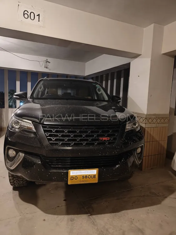 Toyota Fortuner 2017 for Sale in Karachi Image-1