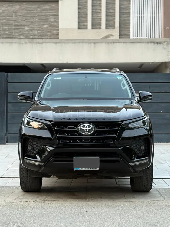 Toyota Fortuner 2022 for Sale in Lahore Image-1