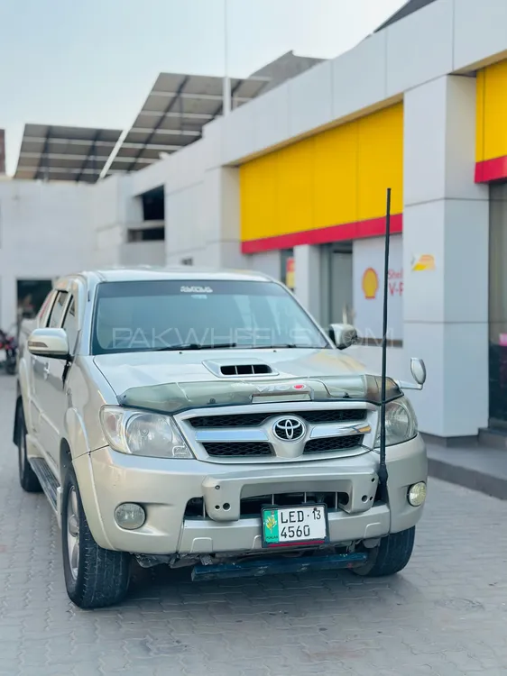 Toyota Hilux 2009 for Sale in Sheikhupura Image-1