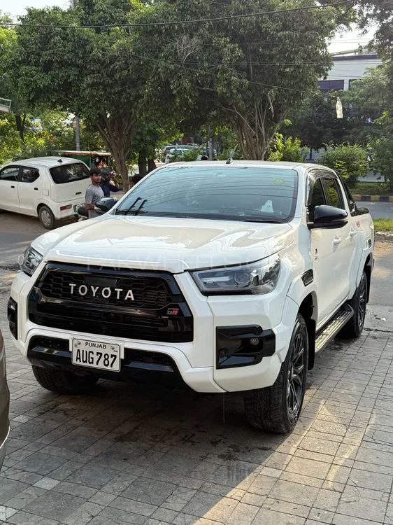 Toyota Hilux 2024 for Sale in Mandi bahauddin Image-1