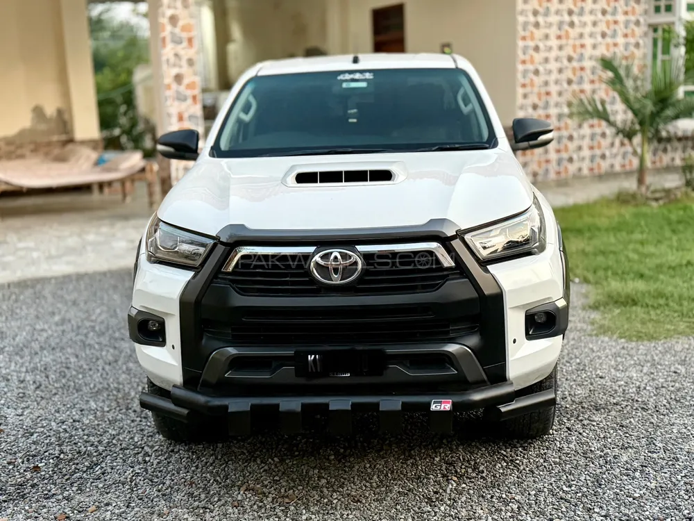 Toyota Hilux 2017 for Sale in Peshawar Image-1