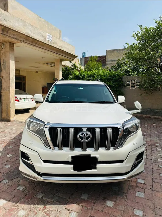 Toyota Prado 2013 for Sale in Multan Image-1