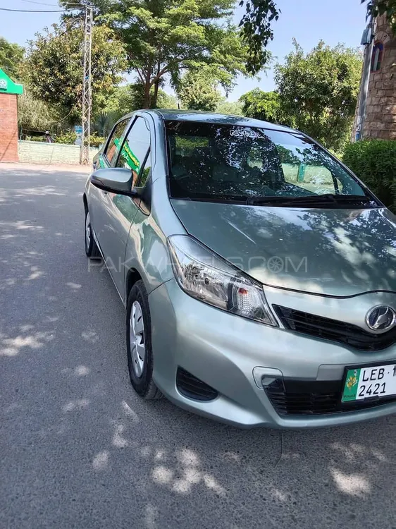 Toyota Vitz 2016 for Sale in Multan Image-1