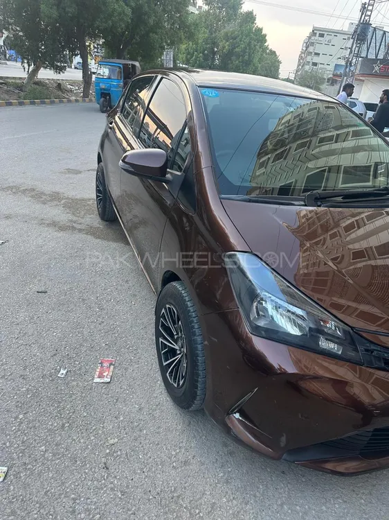 Toyota Vitz 2015 for Sale in Hyderabad Image-1