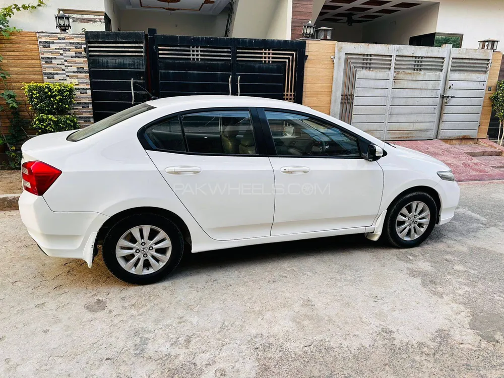Honda City 2015 for Sale in Multan Image-1