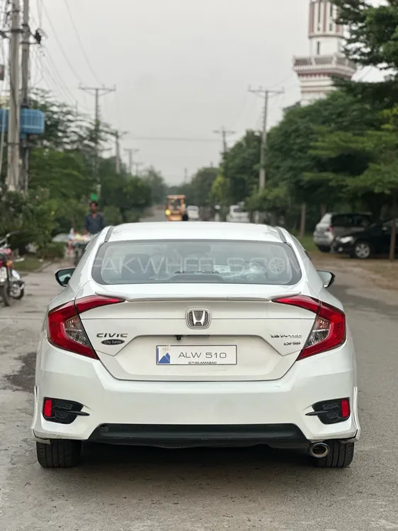 Honda Civic 2018 for Sale in Lahore Image-1