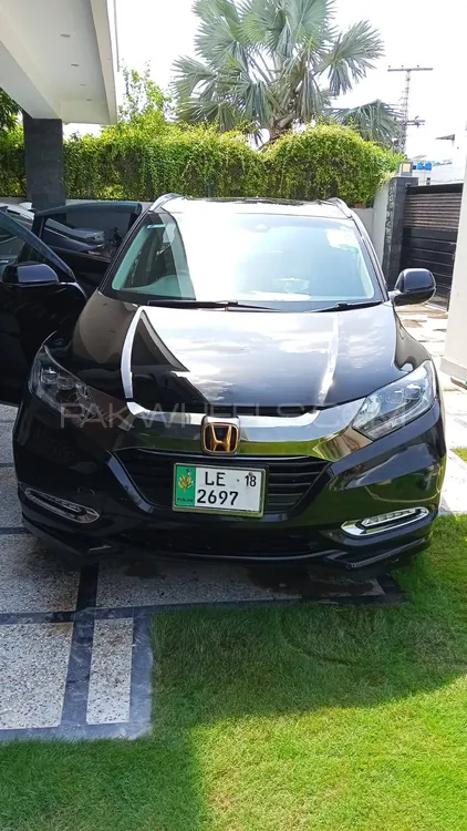 Honda Vezel 2016 for Sale in Lahore Image-1