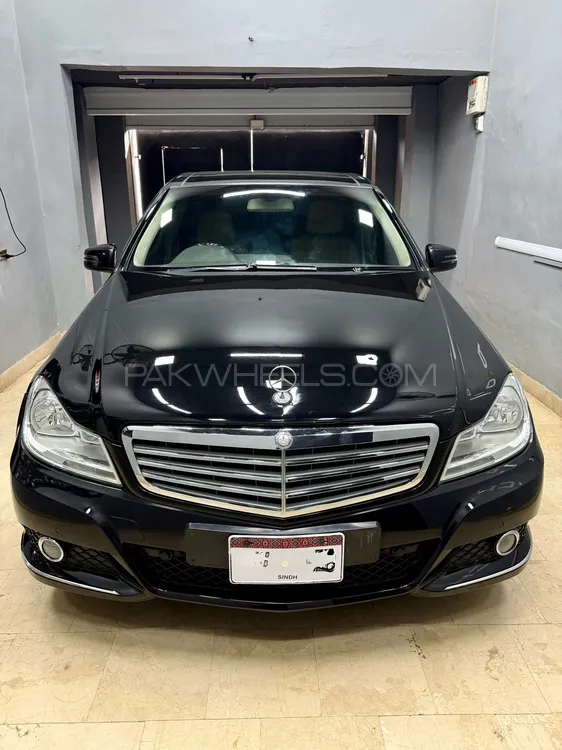 Mercedes Benz C Class 2013 for Sale in Karachi Image-1