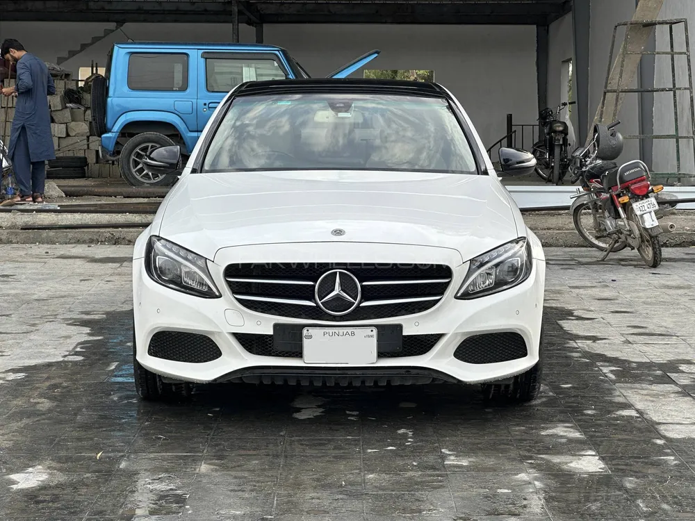 Mercedes Benz C Class 2018 for Sale in Islamabad Image-1