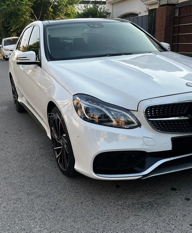 Mercedes Benz E Class 2012 for Sale in Lahore Image-1