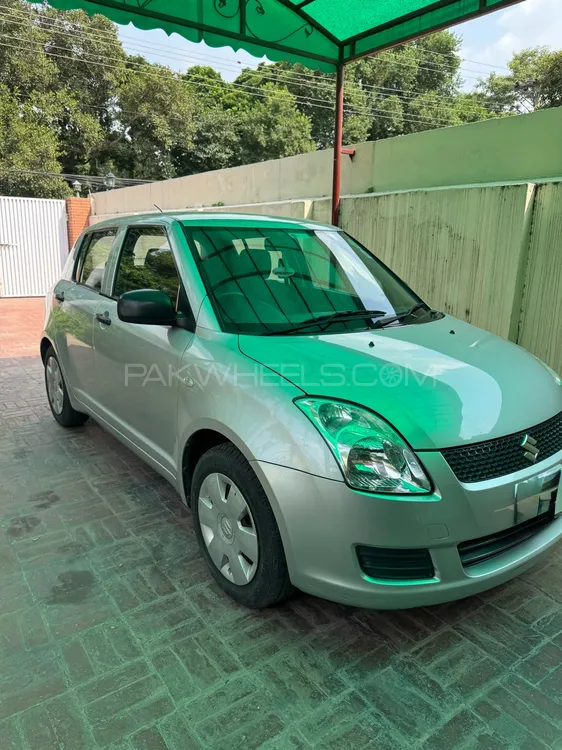 Suzuki Swift 2011 for Sale in Lahore Image-1