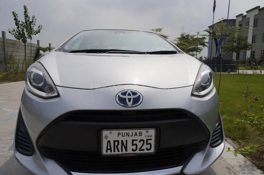 Toyota Aqua 2020 for Sale in Lahore Image-1