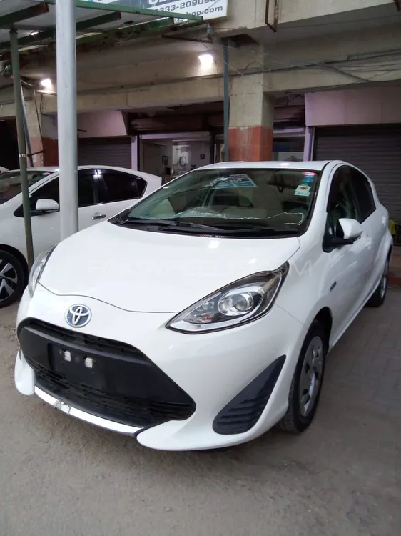 Toyota Aqua 2020 for Sale in Karachi Image-1