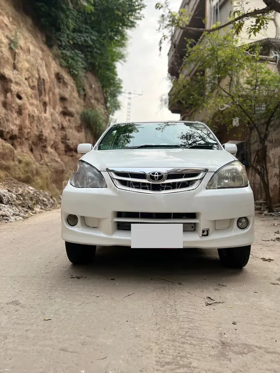 Toyota Avanza 2010 for Sale in Islamabad Image-1