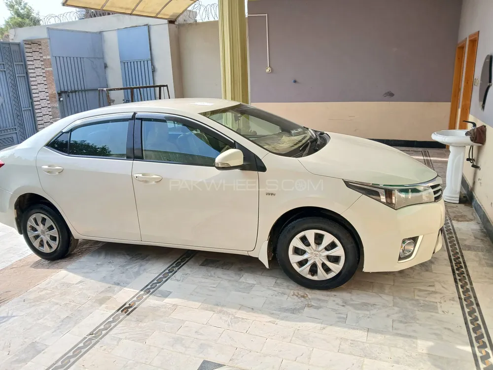 Toyota Corolla 2016 for Sale in Bannu Image-1