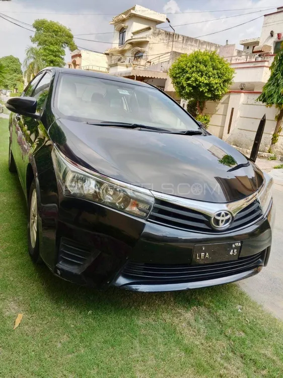 Toyota Corolla 2015 for Sale in Lahore Image-1