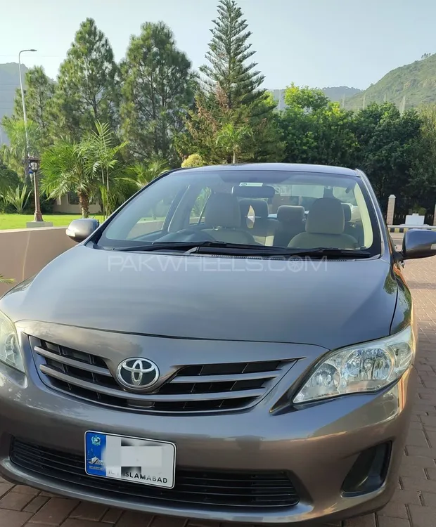 Toyota Corolla 2013 for Sale in Islamabad Image-1