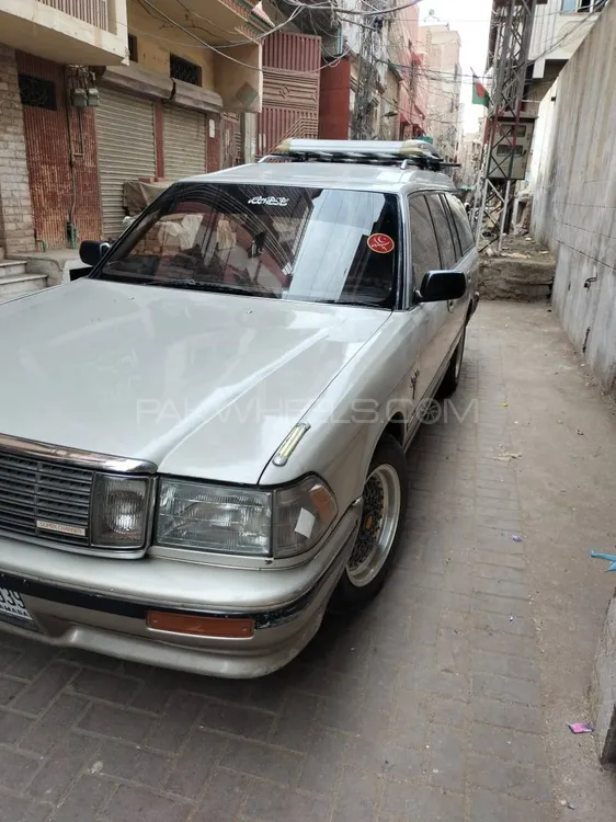 Toyota Crown 1979 for Sale in Hyderabad Image-1