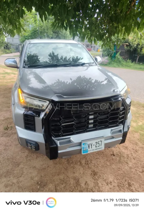 Toyota Hilux 2012 for Sale in Islamabad Image-1