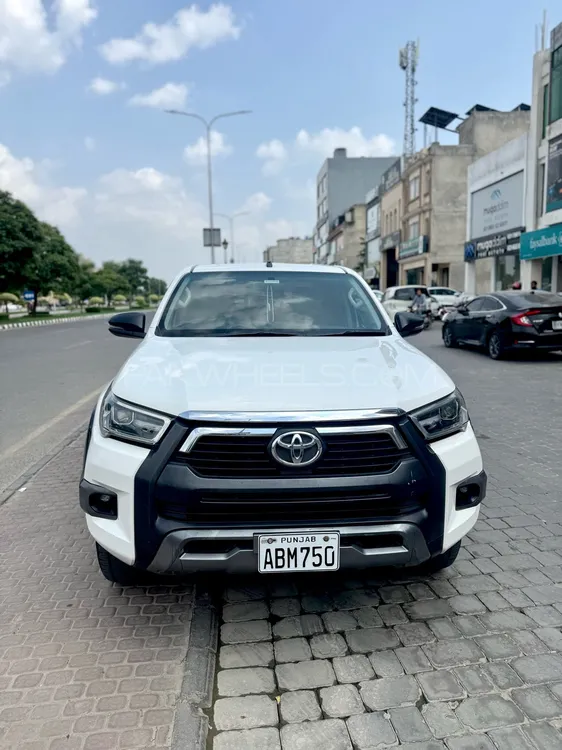 Toyota Hilux 2020 for Sale in Lahore Image-1