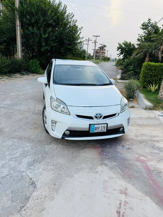 Toyota Prius 2014 for Sale in Peshawar Image-1