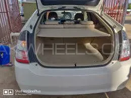 Toyota Prius Trunk Carten Image-1