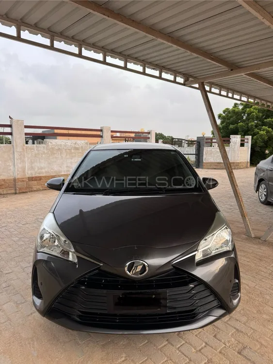 Toyota Vitz 2018 for Sale in Karachi Image-1