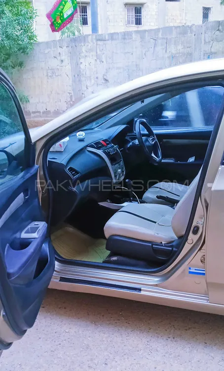 Honda City 2011 for Sale in Karachi Image-1