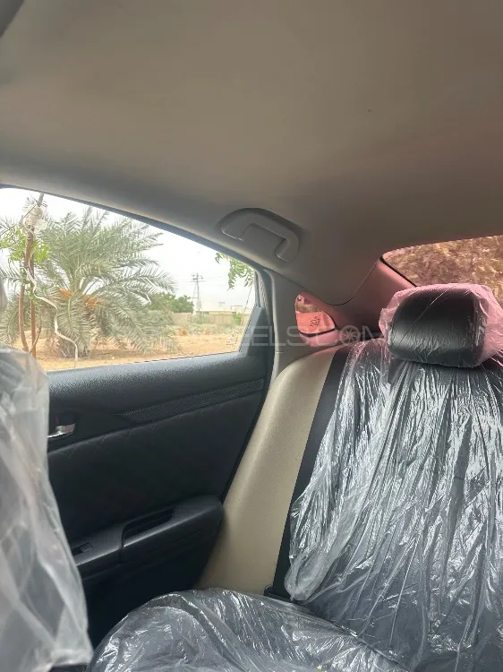 Honda Civic 2017 for Sale in Karachi Image-1