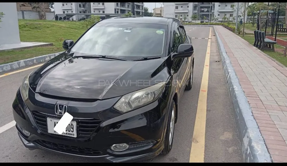 Honda Vezel 2014 for Sale in Rawalpindi Image-1
