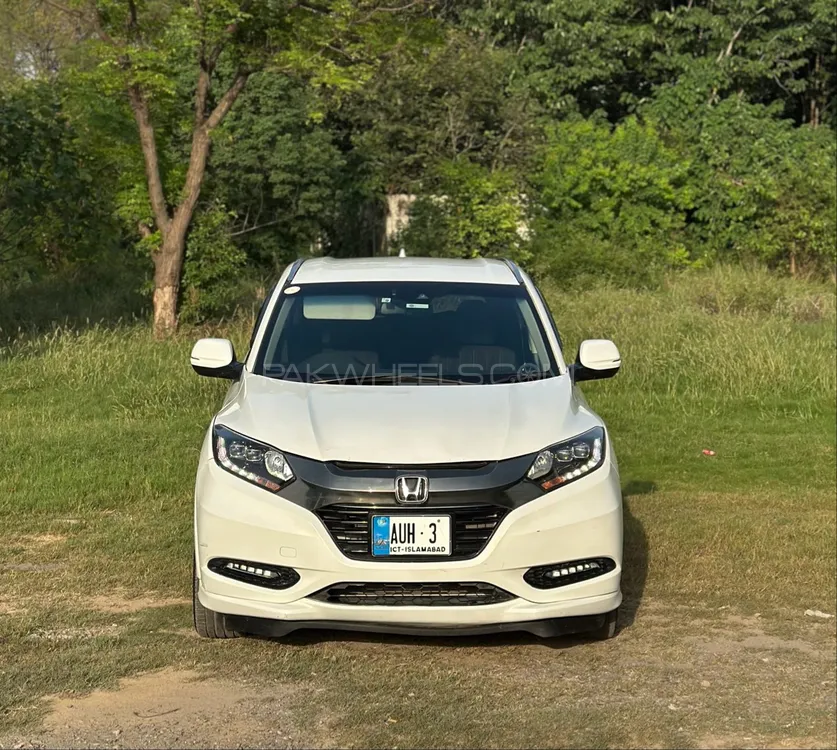 Honda Vezel 2016 for Sale in Islamabad Image-1