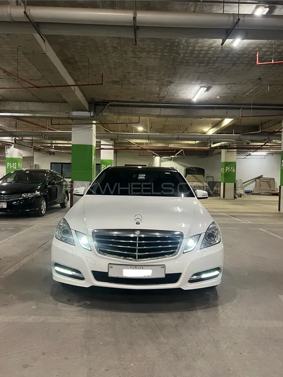 Mercedes Benz E Class 2012 for Sale in Lahore Image-1