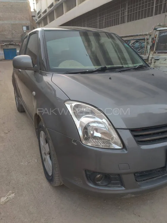 Suzuki Swift 2010 for Sale in Karachi Image-1