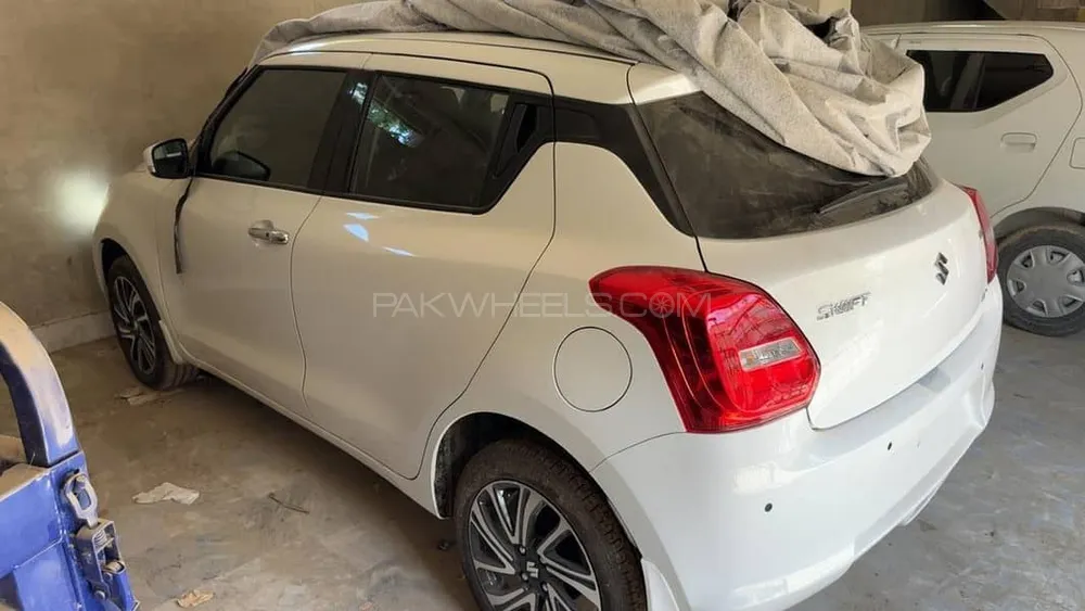 Suzuki Swift 2025 for Sale in Hyderabad Image-1